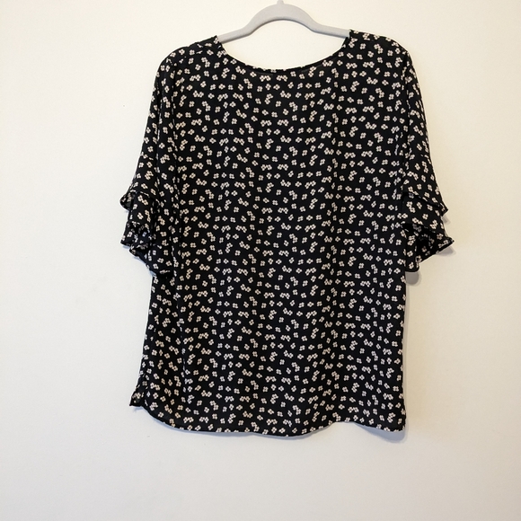 LOFT Black and White Floral Top - Picture 3 of 6